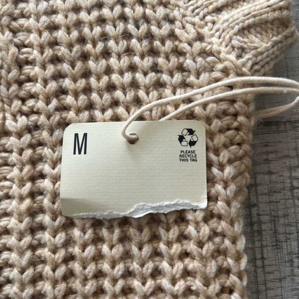 NWT Ana Beige Cable Knit Sleeveless Sweater Size Medium - Picture 5 of 12